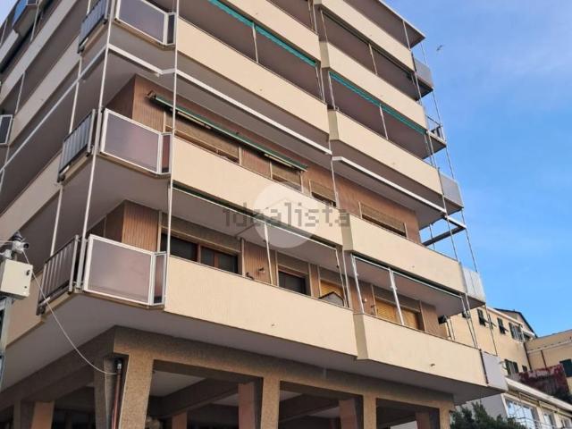 Appartamento in vendita di 73 m² in Lungomare Giovanni Bettolo, 6