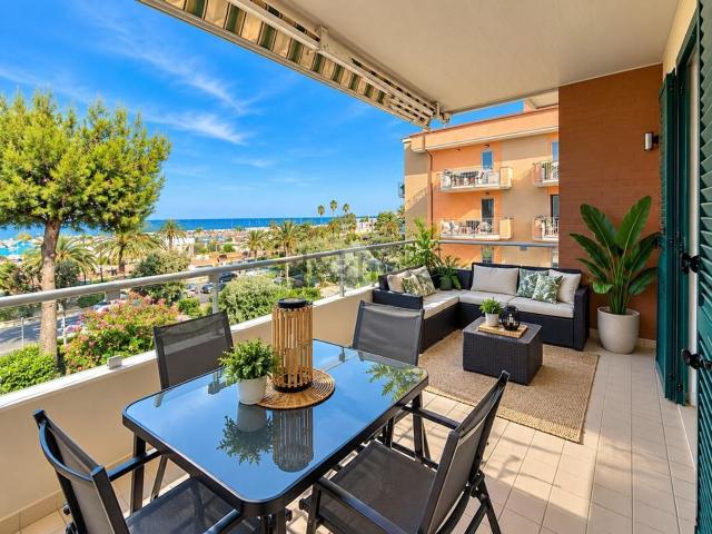 Appartamento in vendita di 73 m² in Via Thaon di Revel, 64