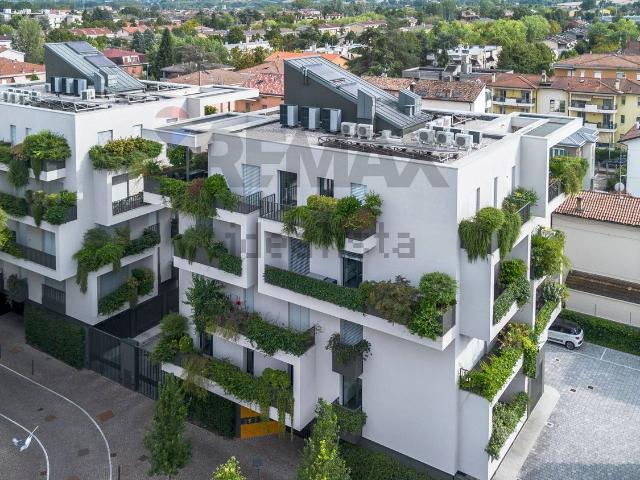 Appartamento in vendita di 73 m² in Via Vittorio Veneto, 21