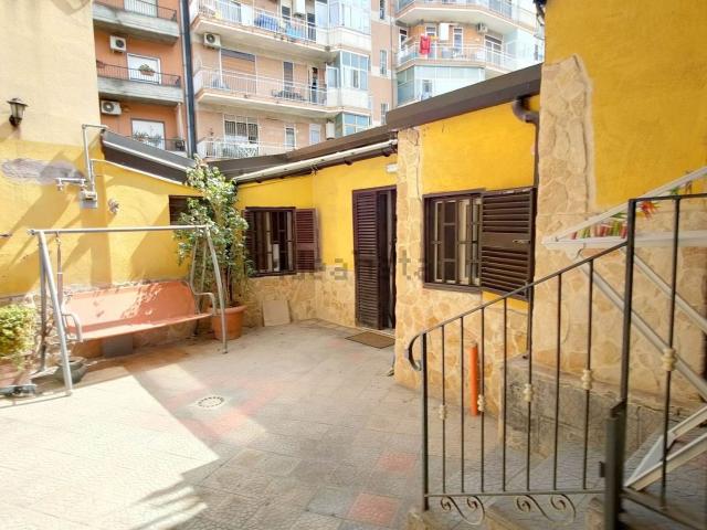 Appartamento in vendita di 73 m² in Via Calatabiano, 27