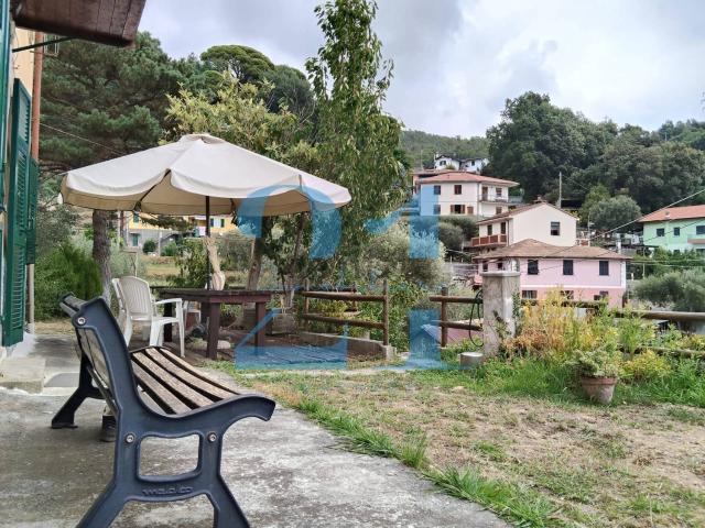 Appartamento in vendita di 73 m² in Via Costa