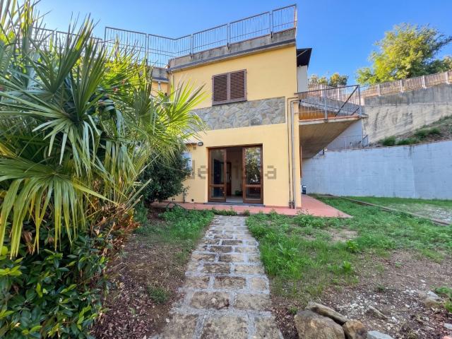 Appartamento in vendita di 73 m² in Via del Madonnino