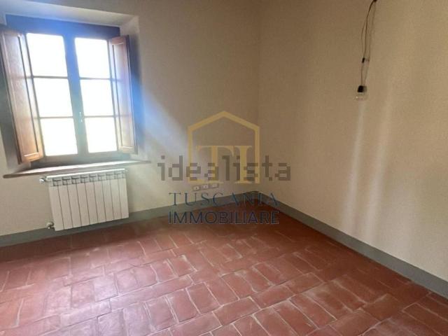 Appartamento in vendita di 73 m² in Via di Campiglia, 53034