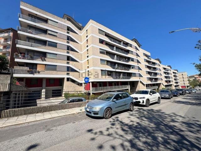 Appartamento in vendita di 73 m² in Via Giacomo Leopardi, 53