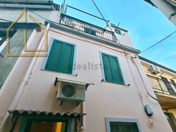 Appartamento in vendita di 73 m² in Via Regina Margherita, 31