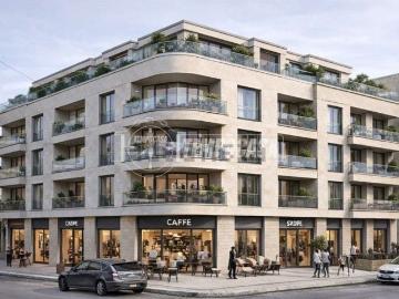 Appartamento in vendita di 700 m² in Via Alfonso Sozy Carafa, 38