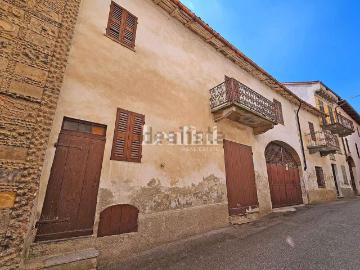 Appartamento in vendita di 700 m² in Via Garibaldi, 89