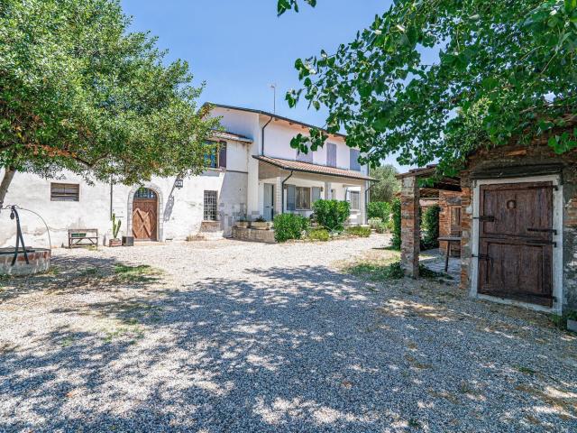 Appartamento in vendita di 708 m² in Via Lunga, 6