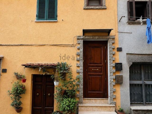 Appartamento in vendita di 70 m² in Borgo di Sotto, 29