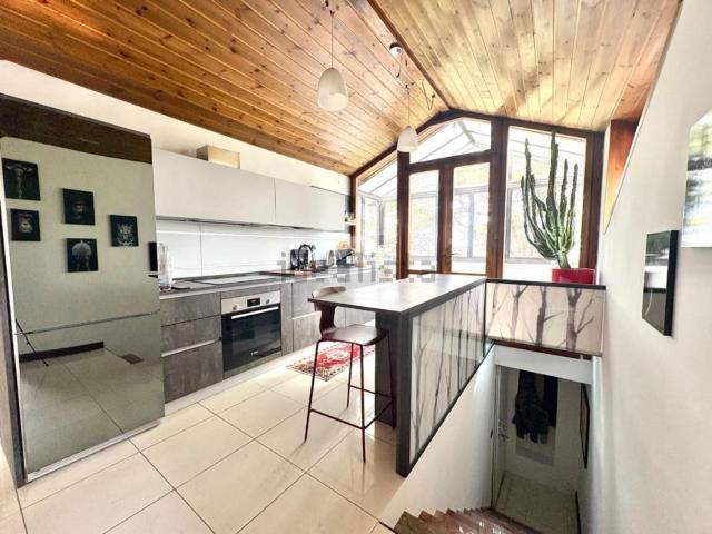 Appartamento in vendita di 70 m² in Corso Laghi, 81