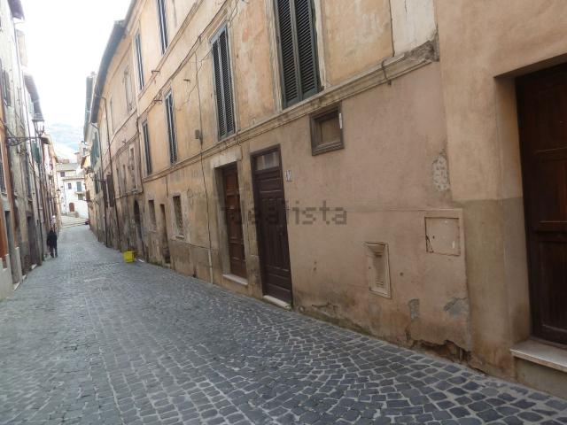 Appartamento in vendita di 70 m² in Corso UMBERTO I, 61