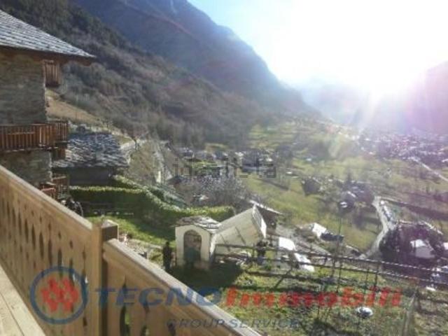 Appartamento in vendita di 70 m² in Frazione Chatelard, 2