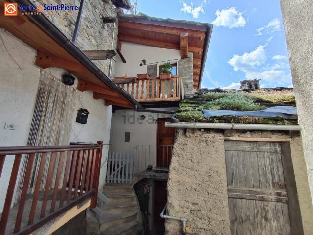 Appartamento in vendita di 70 m² in Frazione la Crête, 78
