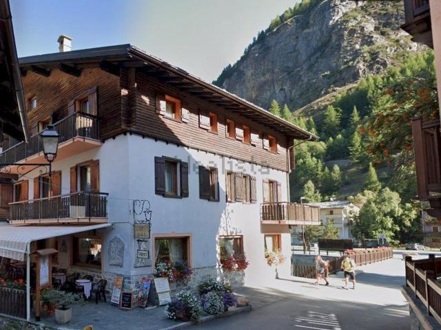 Appartamento in vendita di 70 m² in Frazione Lillaz, 19
