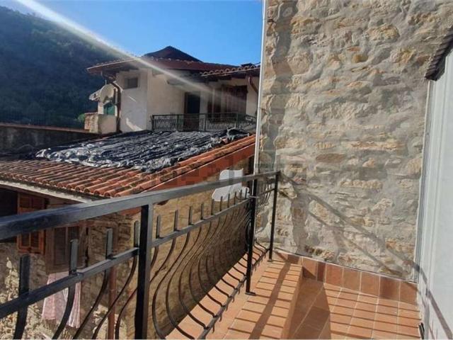 Appartamento in vendita di 70 m² in Frazione Trinitò, 11