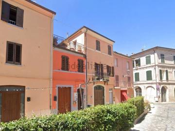 Appartamento in vendita di 70 m² in Piazza Giovanni Paolo II, 14