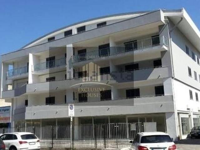 Appartamento in vendita di 70 m² in Strada Statale 114 Orientale Sicula, 241