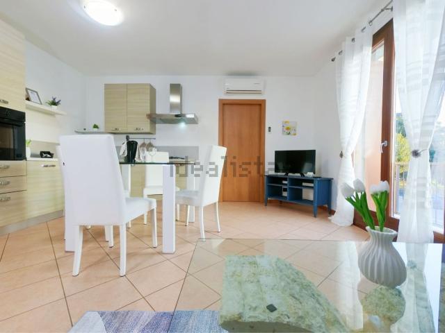 Appartamento in vendita di 70 m² in Strada Statale 12