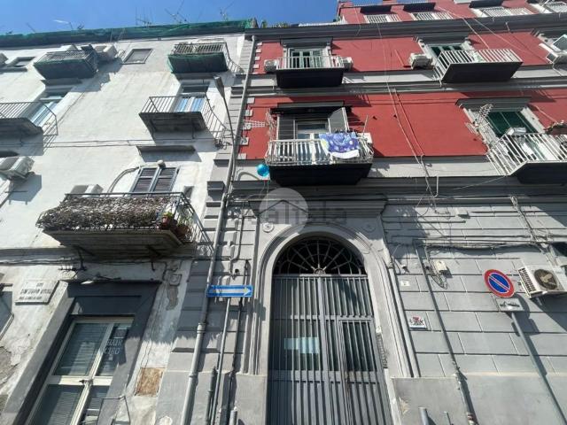 Appartamento in vendita di 80 m² in Vico Sant&apos  Eframo Vecchio, 2