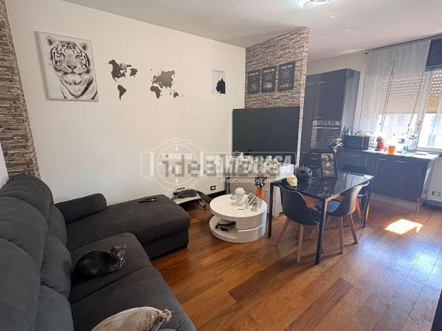 Appartamento in vendita di 70 m² in Via Trento, 4