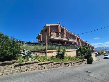 Appartamento in vendita di 70 m² in Via Umberto Terracini, 1