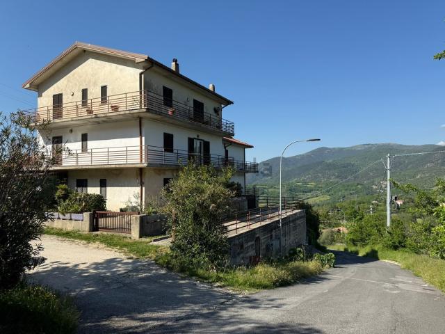 Appartamento in vendita di 70 m² in Via Allorta