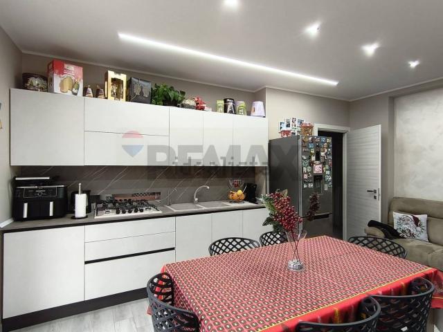 Appartamento in vendita di 70 m² in Via Antonietta Aldisio, 204