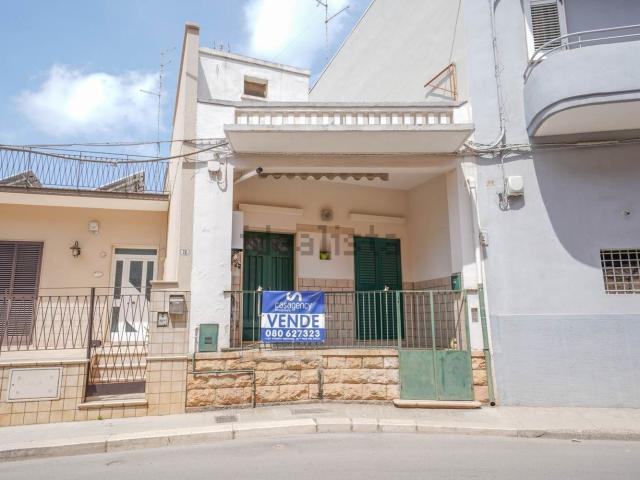 Appartamento in vendita di 70 m² in Via Auricarro, 72