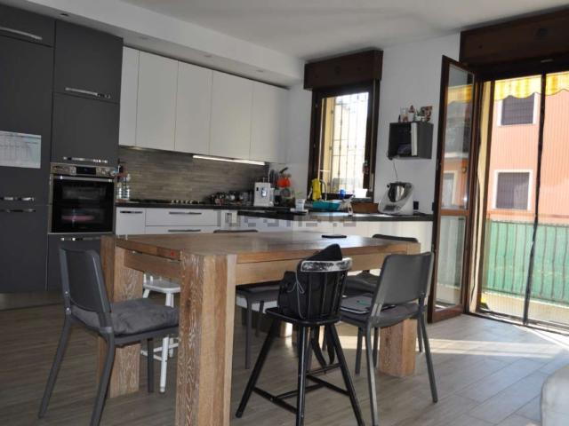 Appartamento in vendita di 70 m² in Via Bussolati