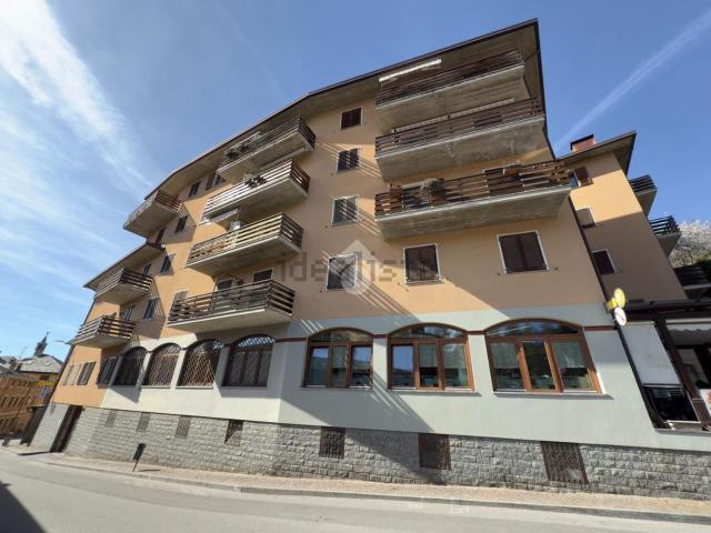 Appartamento in vendita di 70 m² in Via Camillo Morelli, 6