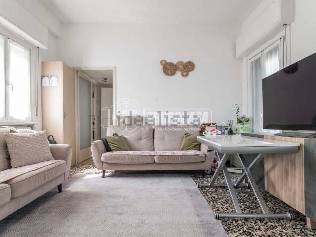 Appartamento in vendita di 70 m² in Via Canturina, 16