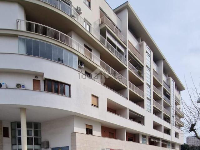 Appartamento in vendita di 70 m² in Via Caio Giulio Cesare, 2