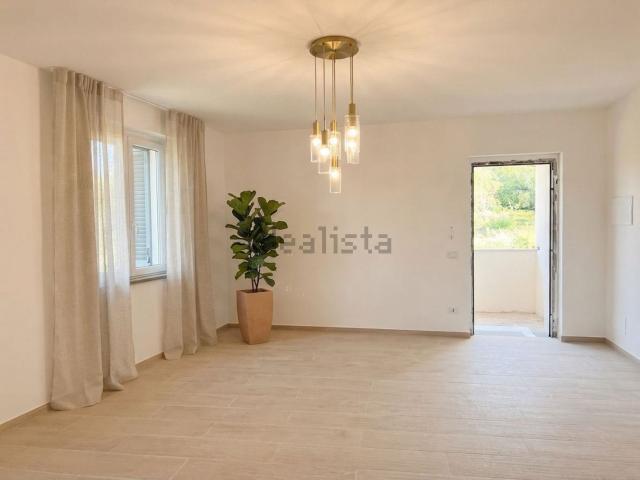 Appartamento in vendita di 70 m² in Via Caresana Vecchia