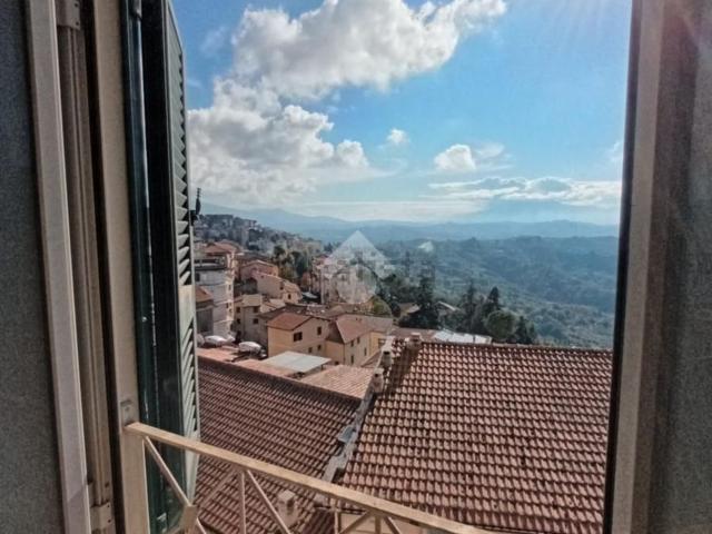 Appartamento in vendita di 70 m² in Via Cavour