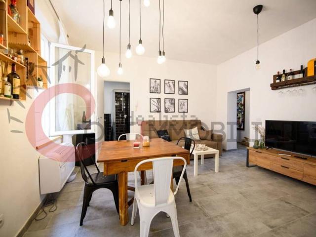 Appartamento in vendita di 70 m² in Via Cesare Battisti