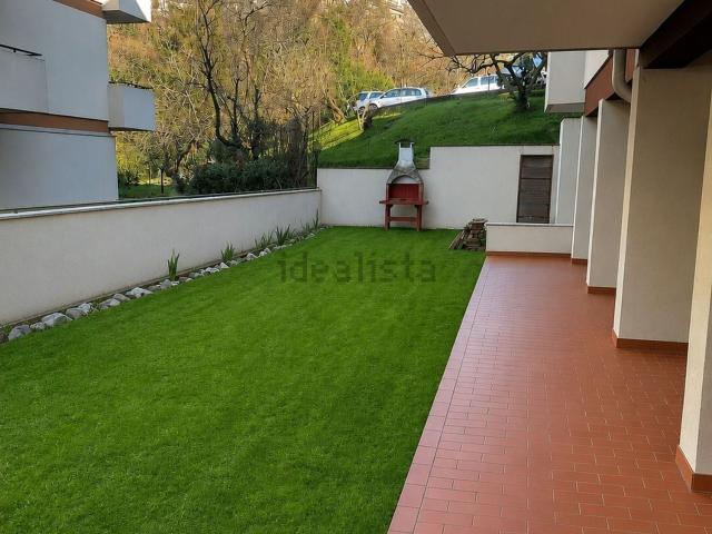 Appartamento in vendita di 70 m² in Via Commerciale