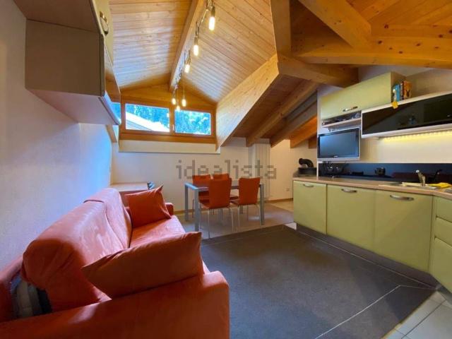 Appartamento in vendita di 70 m² in Via Corti, 63