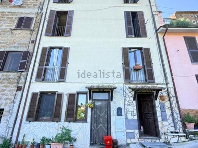 Appartamento in vendita di 70 m² in Via Costa dei Frati, 66