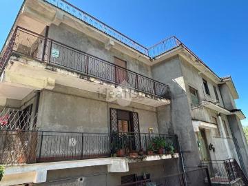 Appartamento in vendita di 70 m² in Via Costantino Tabolacci, 60