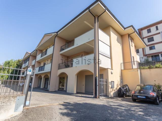 Appartamento in vendita di 70 m² in Via Claudio Treves, 1