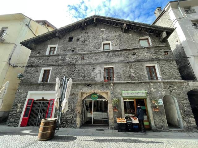Appartamento in vendita di 70 m² in Via Croix de Ville, 79