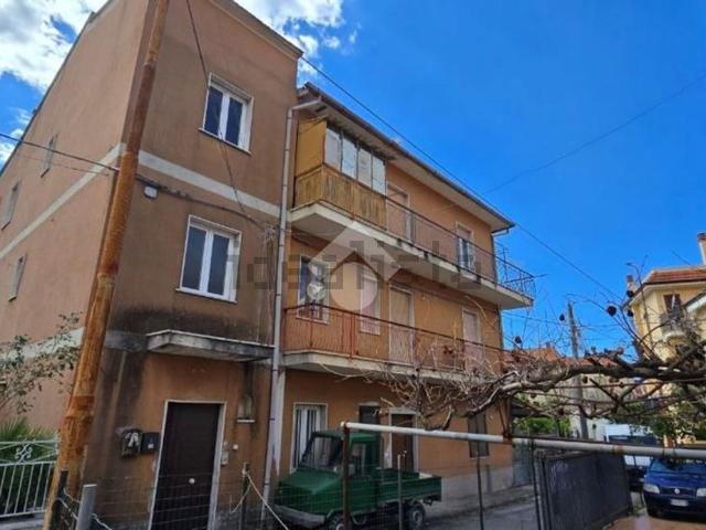 Appartamento in vendita di 70 m² in Via degli Aranci, 15