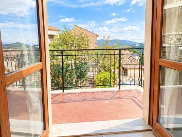 Appartamento in vendita di 70 m² in Via del Castagno, 25