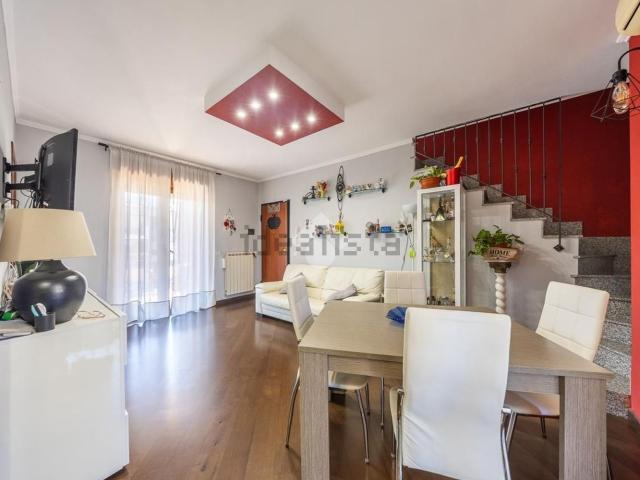 Appartamento in vendita di 70 m² in Via del Fosso dell&apos Osa, 476