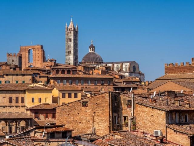 Appartamento in vendita di 70 m² in Via del Porrione, 53100