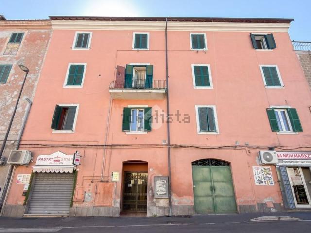 Appartamento in vendita di 70 m² in Via del Pavone, 11
