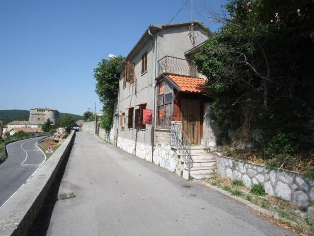 Appartamento in vendita di 70 m² in Via della Fonte