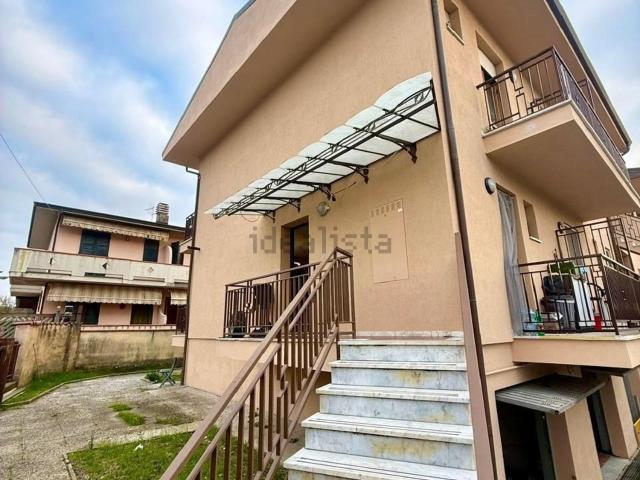 Appartamento in vendita di 70 m² in Via delle Pinete, 296