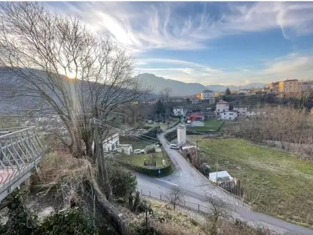 Appartamento in vendita di 70 m² in Via di Ghivizzano