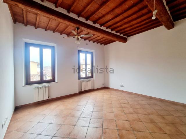 Appartamento in vendita di 70 m² in Via di Mezzo